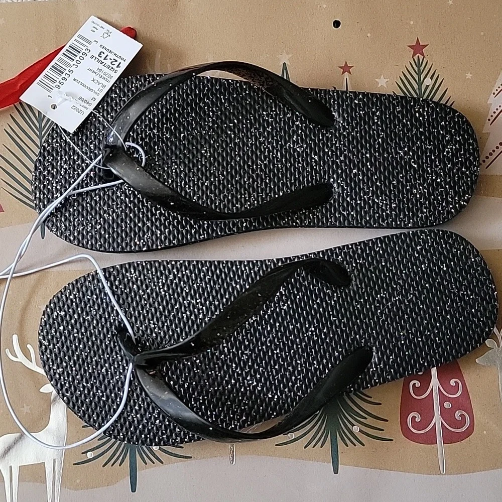 NWT!!! Kids Black sparkles Shoes